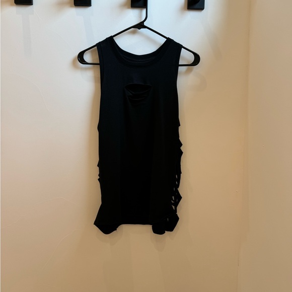 Alo Cut It Out Tank - Picture 3 of 6
